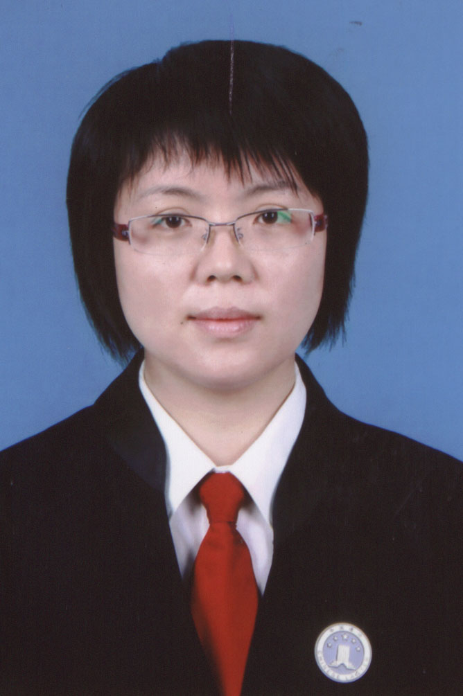 周春梅  律师